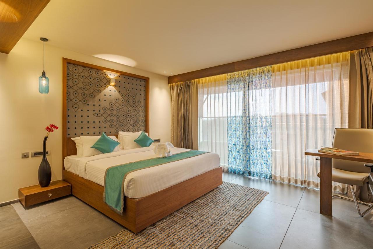 Hotel Grande Iris Sultan Bathery Exterior foto